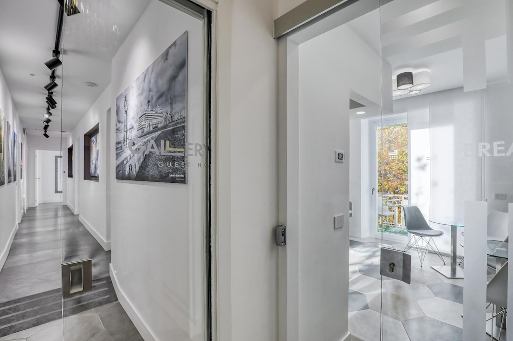 Gallery Suite