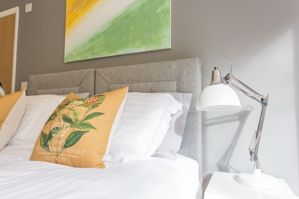 Oxford Vacations - Razia Apartments - Property Image 105