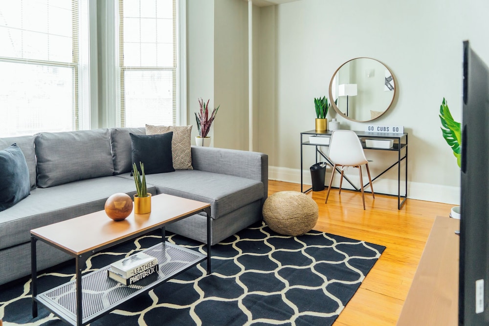2BR Apt Furnished - Grace 11-1