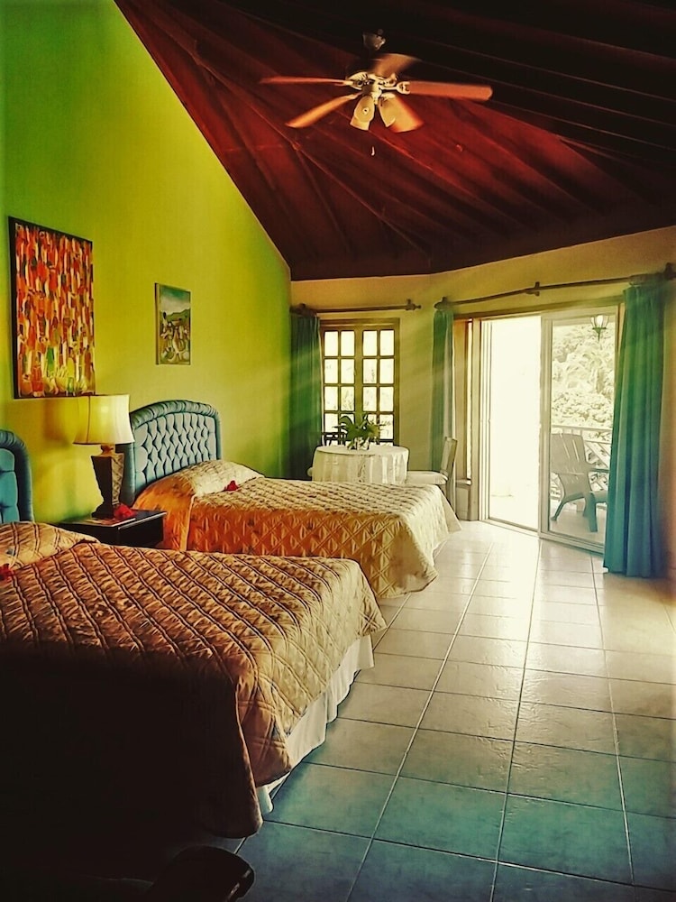 Abaka Bay Resort
