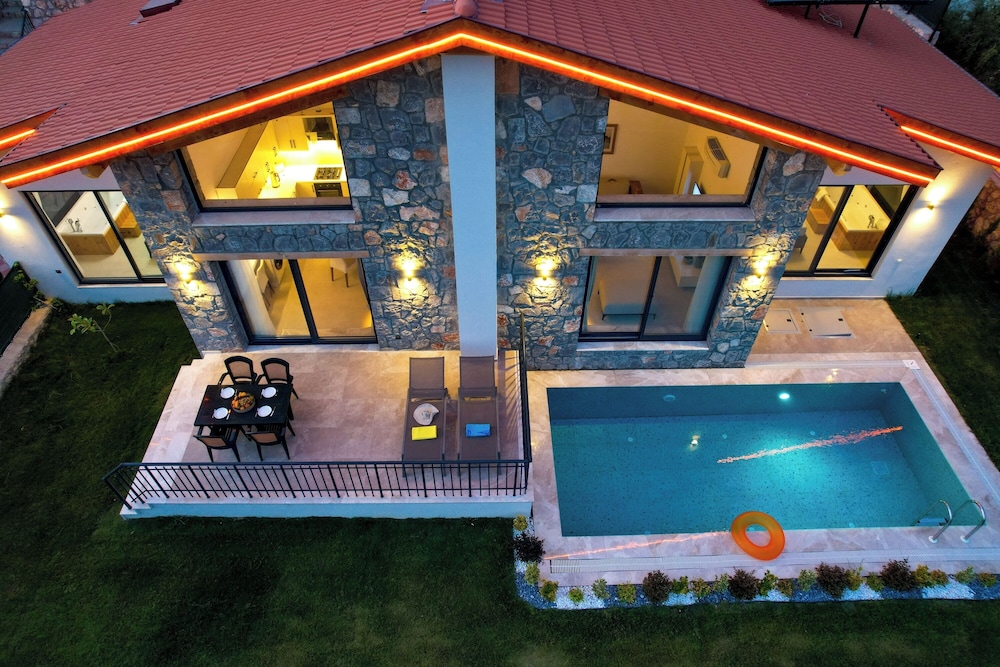 Yaka Esinti Villa