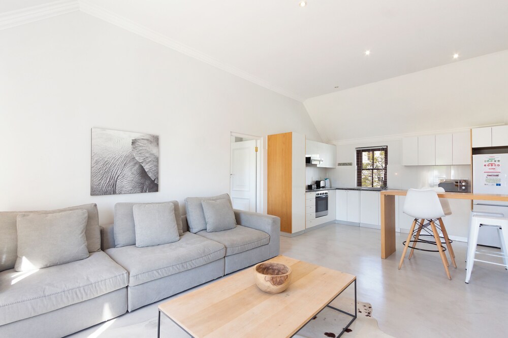 Winelands Golf Lodges at De Zalze