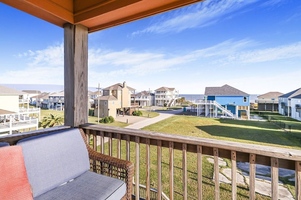 Seaside Merryment 4 Bedroom Home