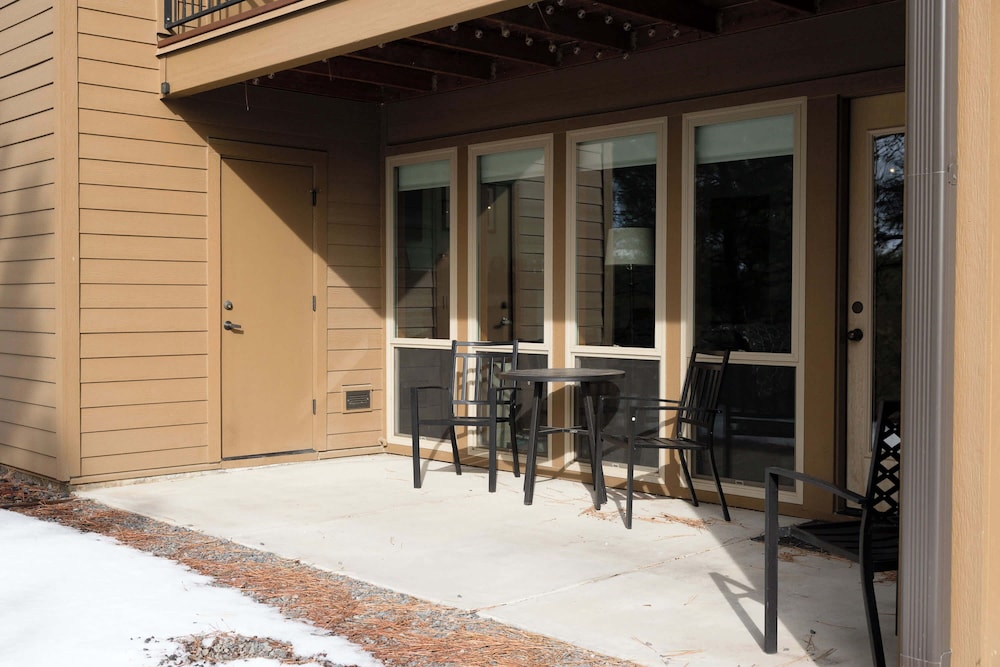High Desert Retreat - For 4!