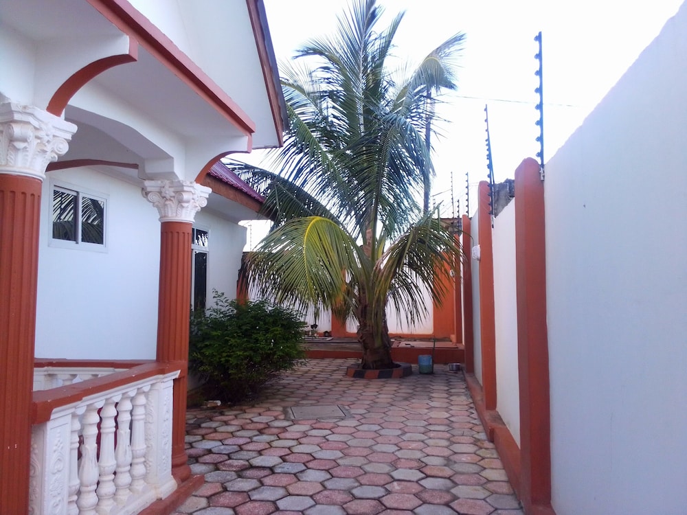 Photo 42