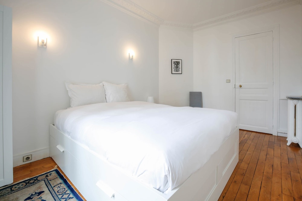 Zola Riverview Great 2 Bedroom in Paris