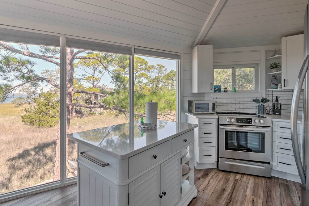 Ocean-view Treetop Escape w/ Fire Pit! view 4