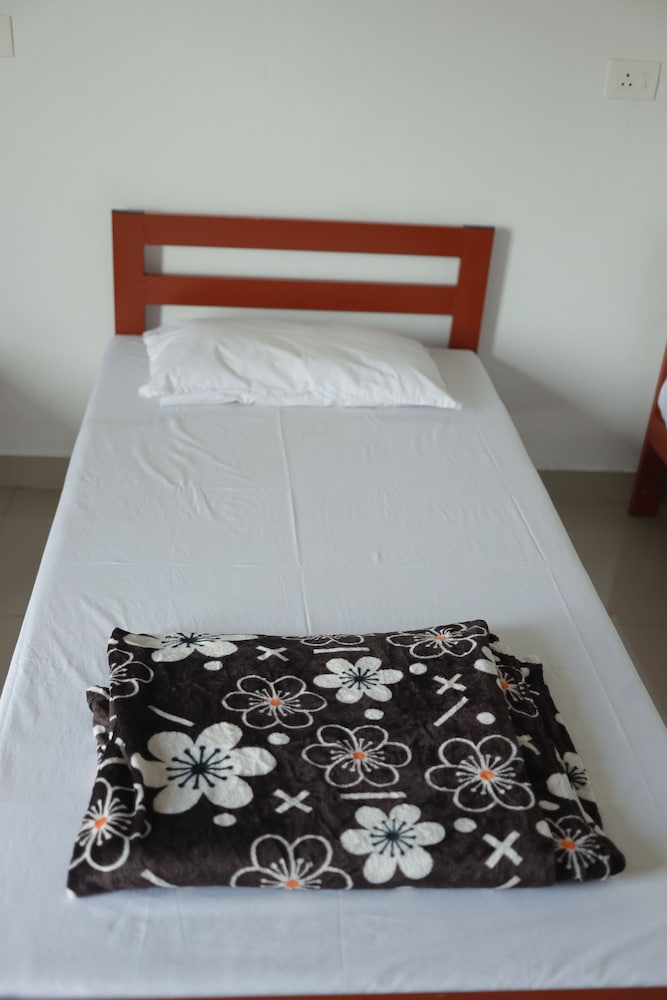 ASHRAMAM HEALTH RESORT