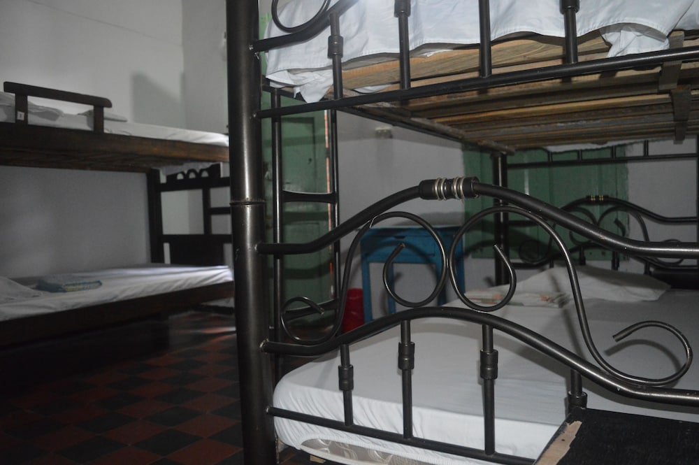 Hotel Miramar - Hostel