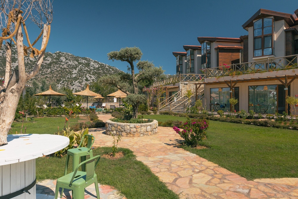 Boho Garden Selimiye - Image 54