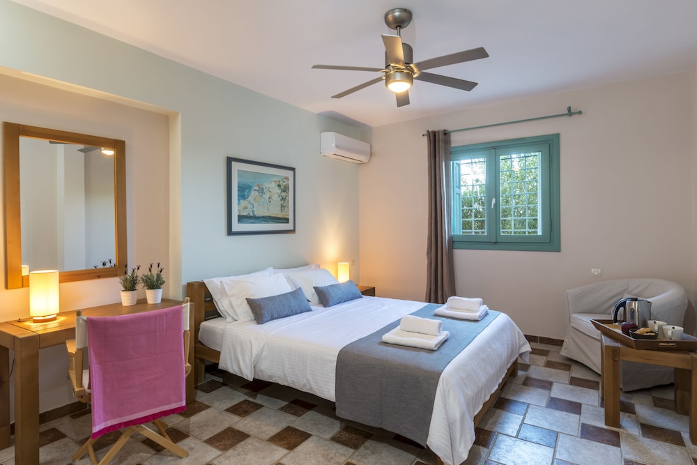 Electra Beachfront Villa