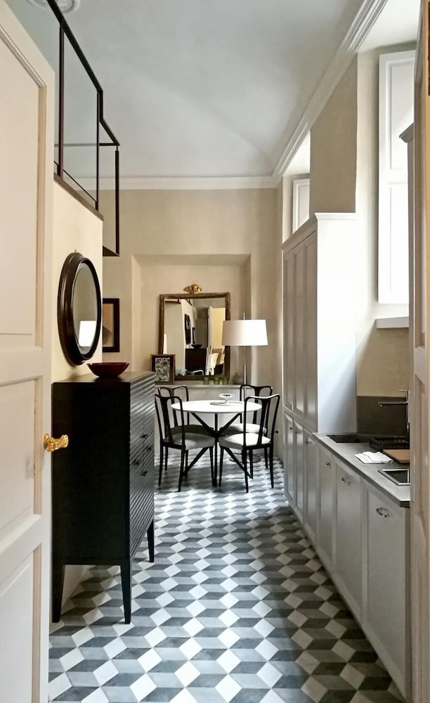 Mezzo 46 in Firenze With 2 Bedrooms and 2 Bathrooms