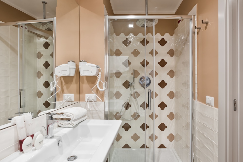 Reginella Suites
