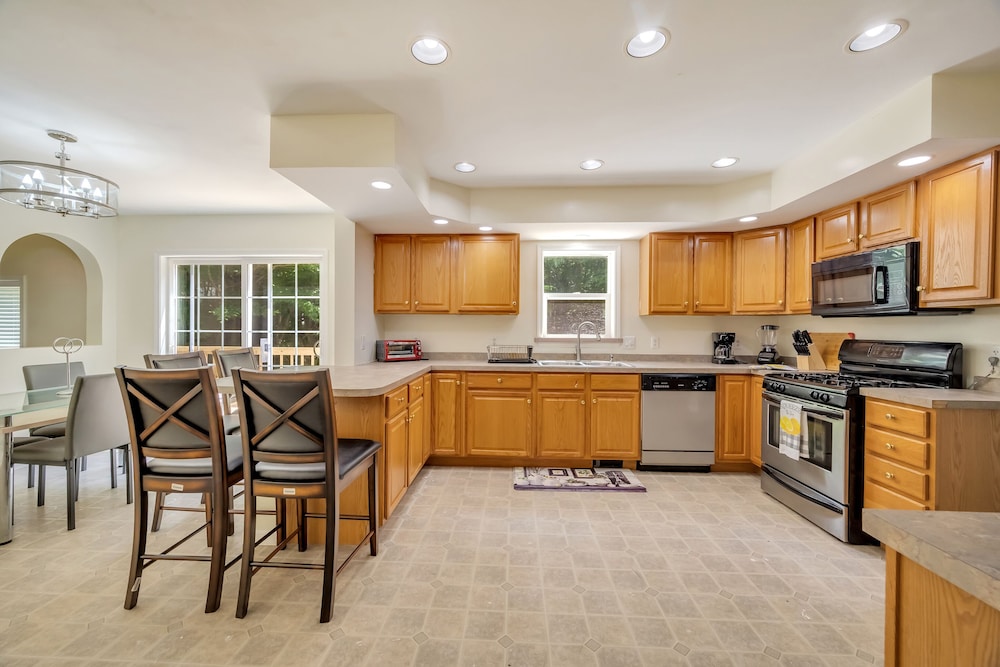 2900sqft villa near ski  snowboarding - Property Image 44