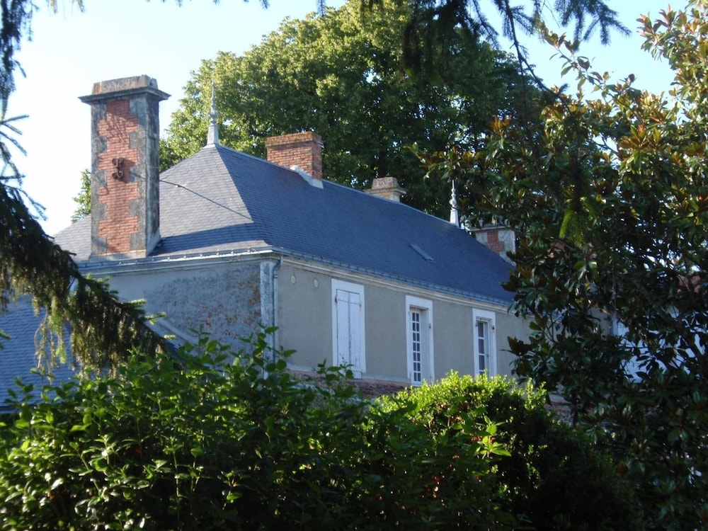 Château de l Abbaye de Moreilles
