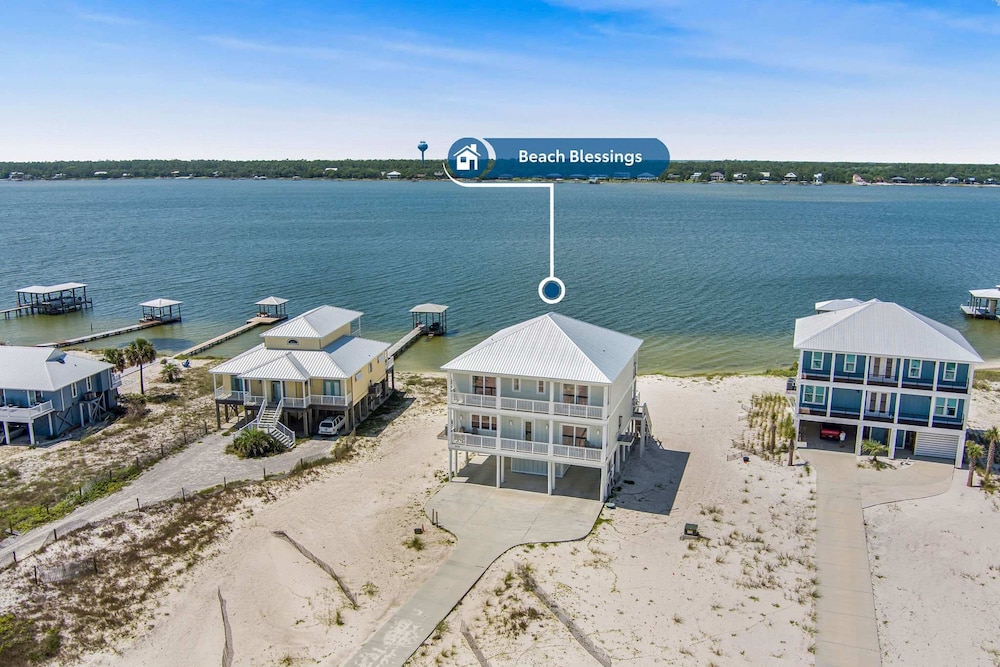 Beach Blessing- Pool Elevator Sleeps 16 SIX Bedrooms 6 Baths