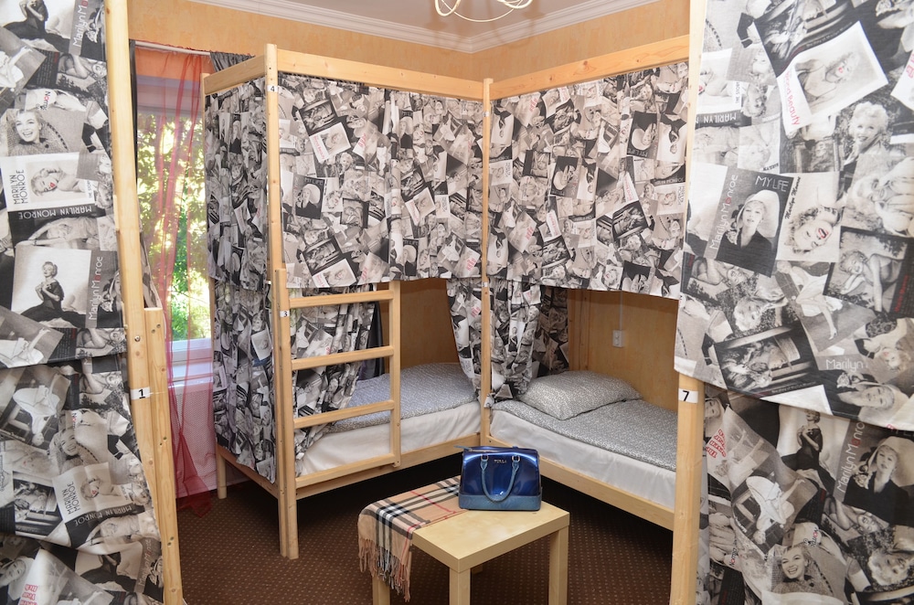 Teddy Hostel