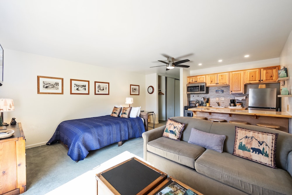 223 Bldg B Condo