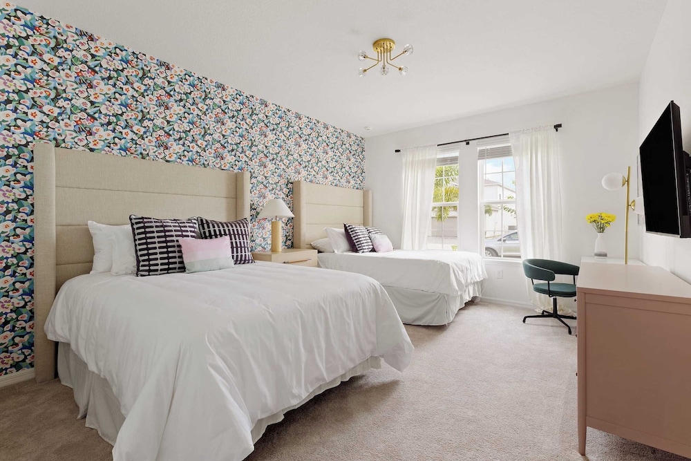 Sleeps 26! Resort Home w/ On-site Waterpark, Pool Flamingo Grove by Avantstay