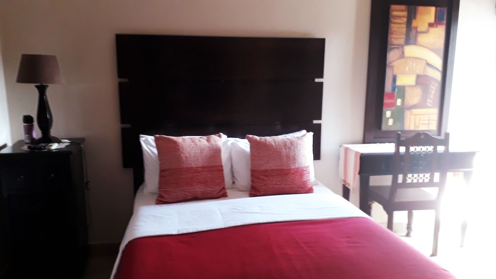 Sunset Ridge Guesthouse