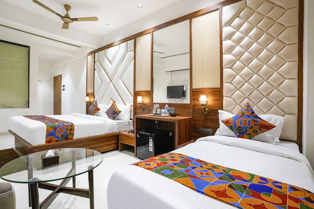 Fabhotel Status Residency