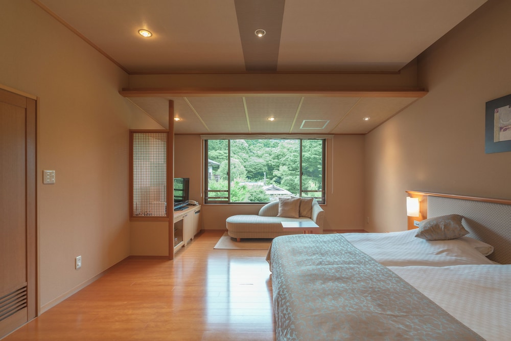 Narashino no sato Gyokusui -6 years or older-