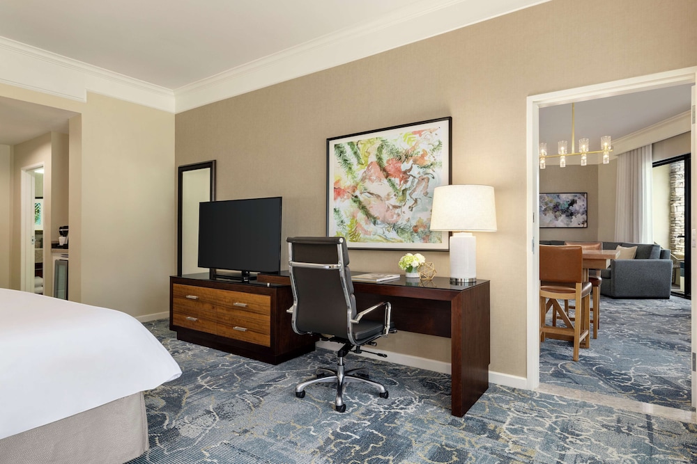 The Woodlands Resort, Curio Collection by Hilton - Image 4