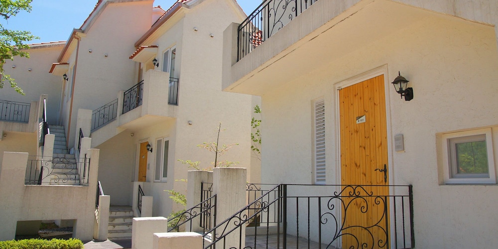 Mediterra County