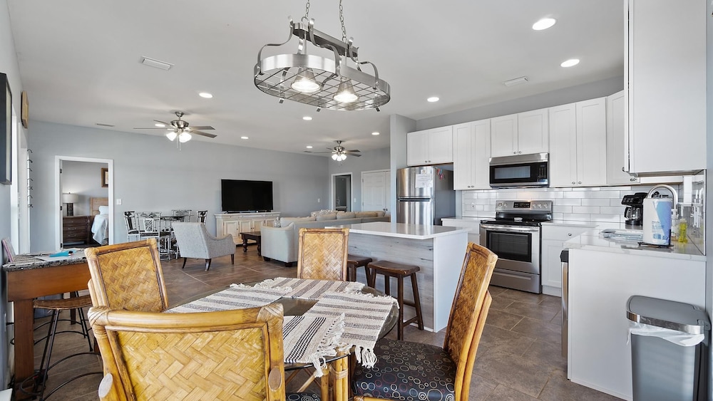 Flip Flop Bay House by Southern Vacation Rentals