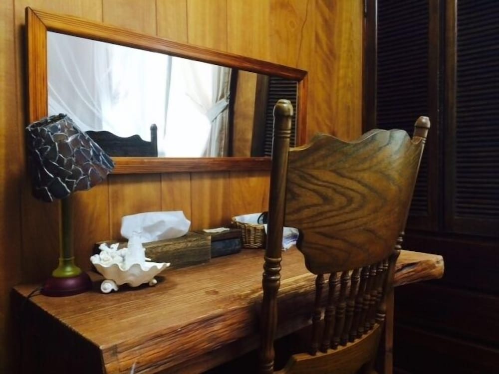 Milk-ya Guest House - Caters to Women only