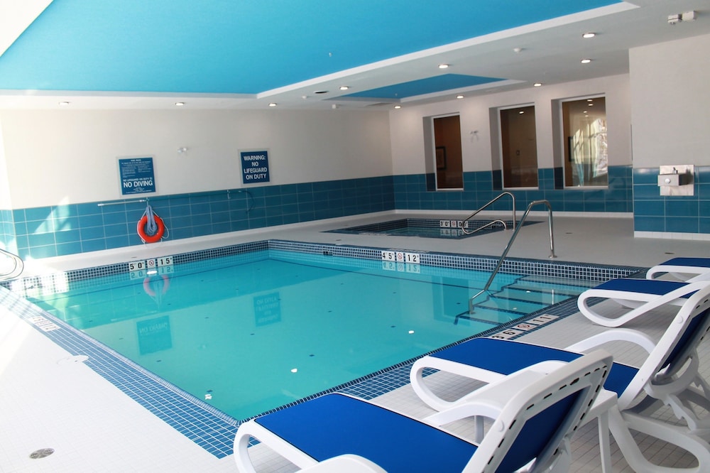 Grande Prairie Vacations - Four Points by Sheraton Grande Prairie - Property Image 7