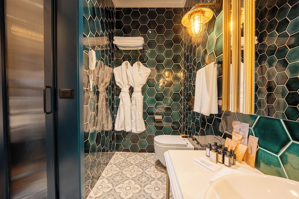 Belmondo Süitler - Image 134