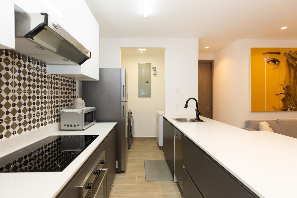 The Stylish Condo by Acomodo