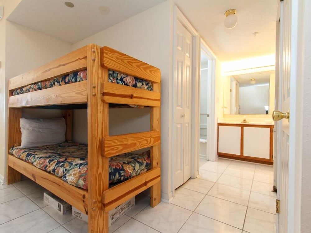 Emerald Twrs West 3003 by Brooks and Shorey Resorts