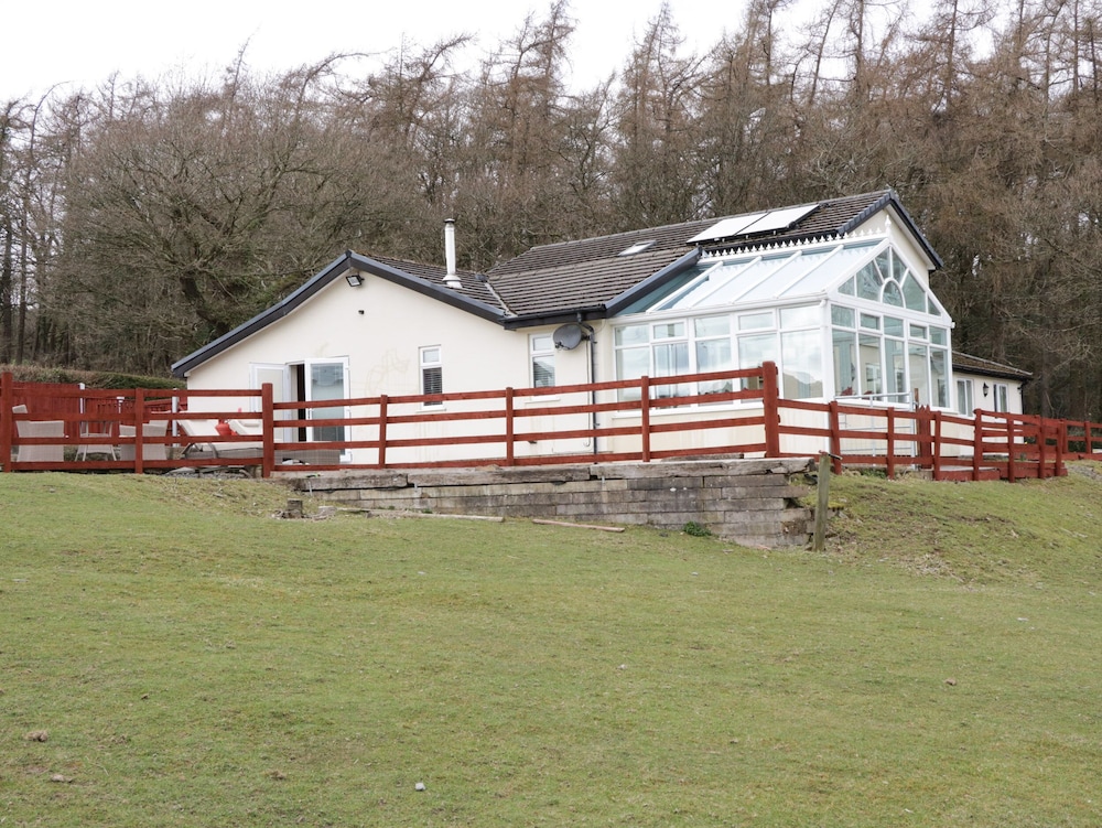 Bryn Derw Holiday Cottage