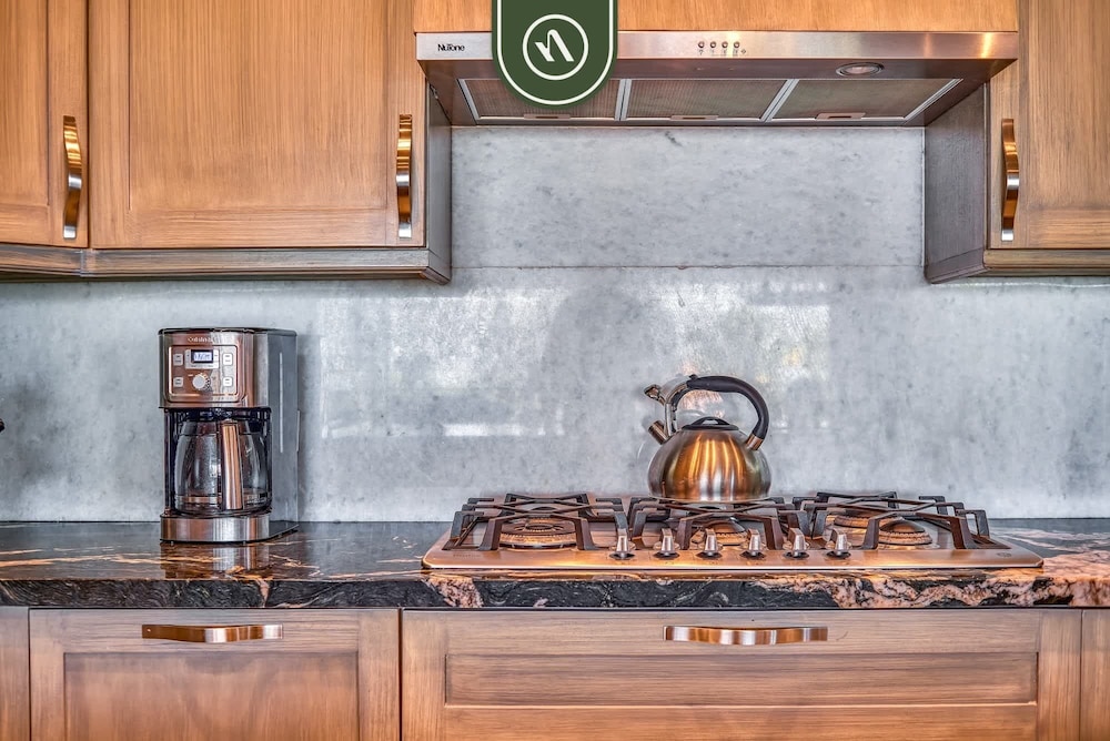 Oceanview 3 BR Condo - Amazing View From Terrace