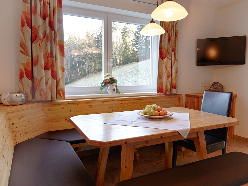 Luxurious Apartment in Fugen Near Forest