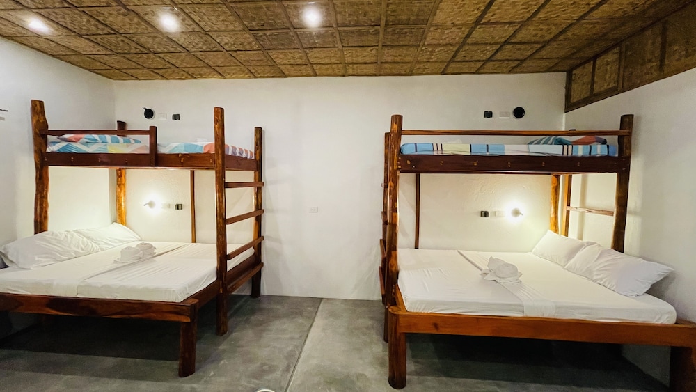 Footprints Beach Resort 15