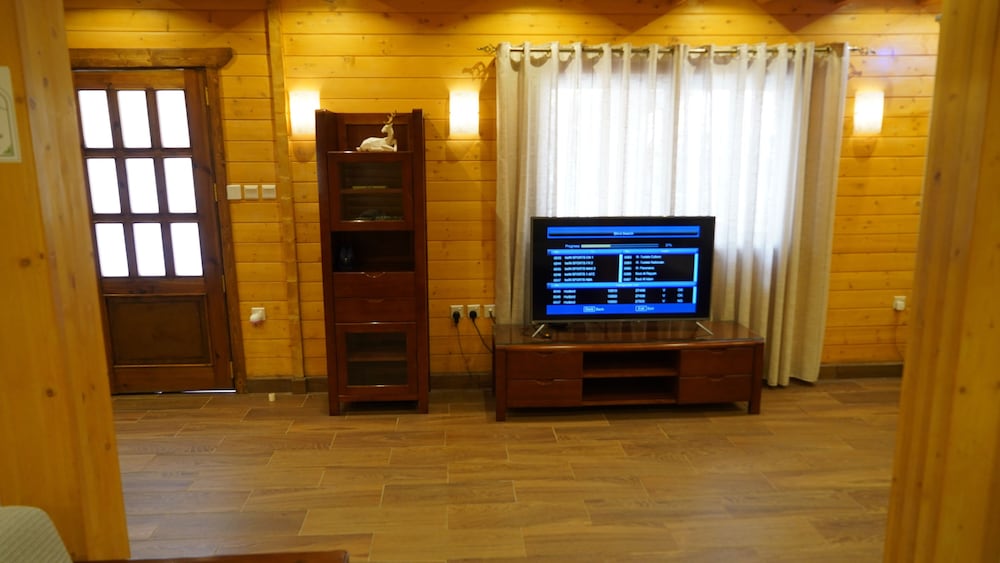 The Land Villas Ammaria