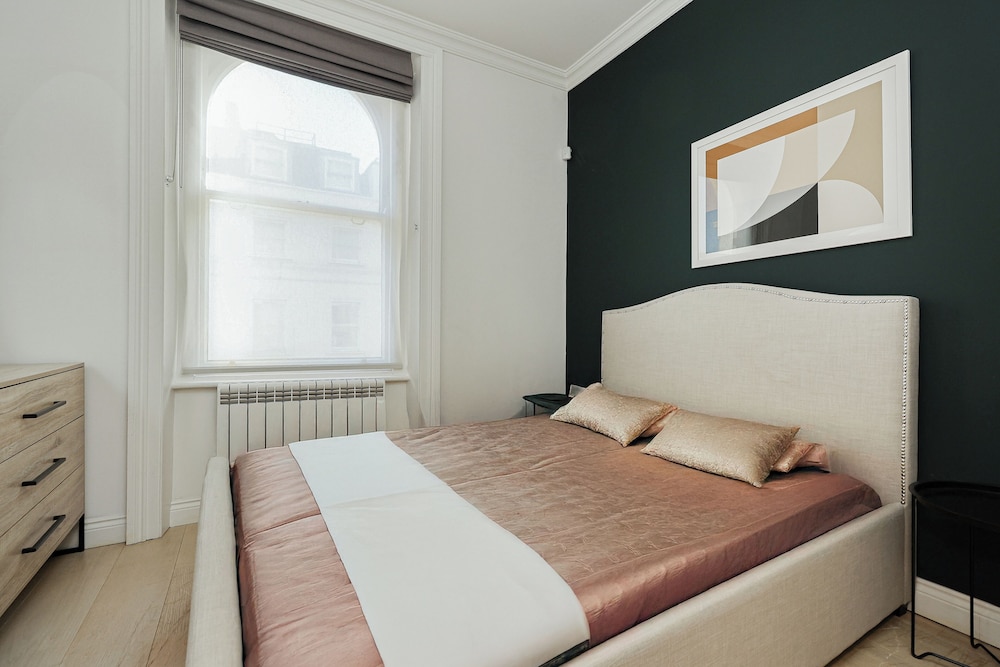 Kensington Gardens Apartments