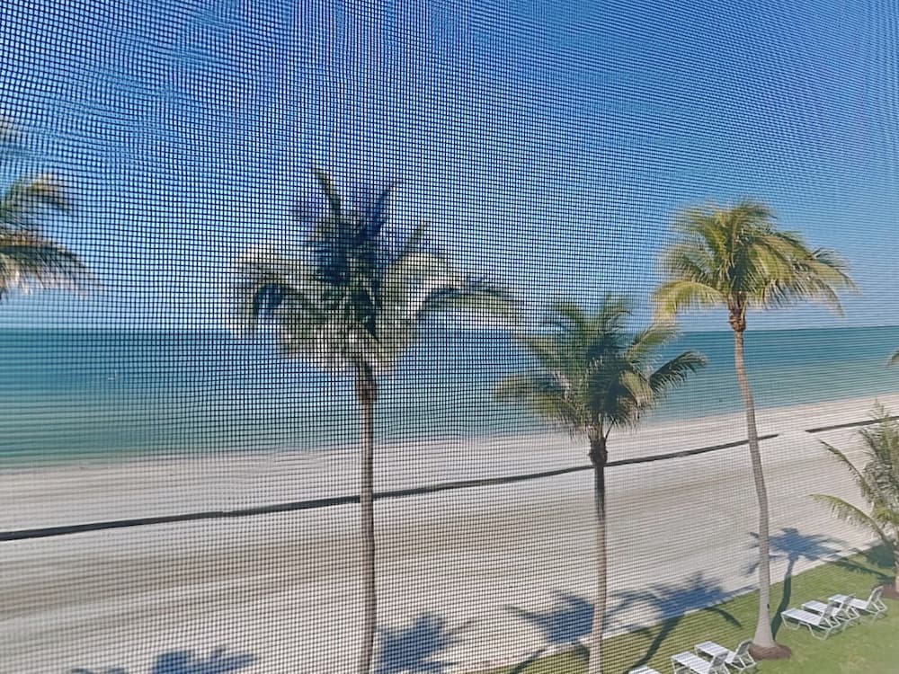 Seaside 3 by Distinctive Beach Rentals