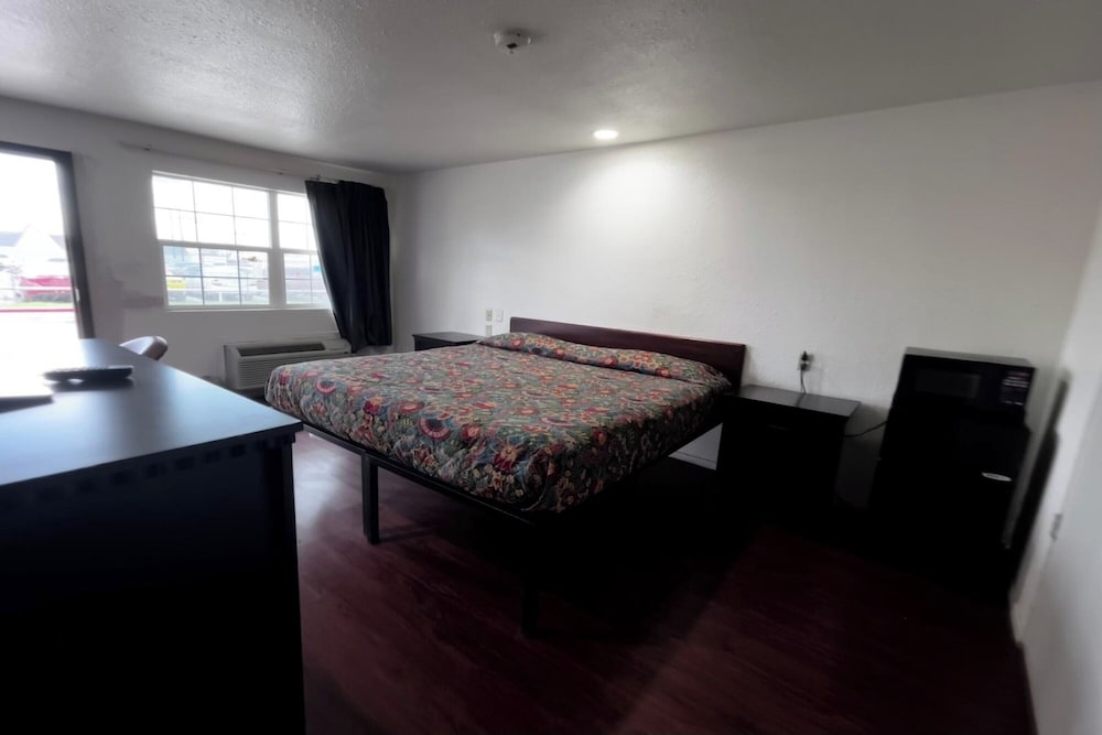 Deluxe Inn Motel By Oyo Grand Prairie Interstate 30