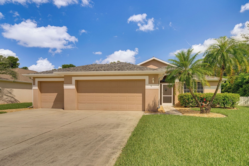 4 Mi to Beaches: Fort Myers Escape w/ Patio, photo 18