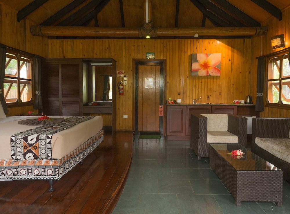 Uprising Beach Resort-4