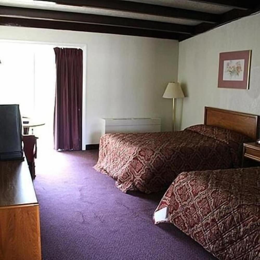 Hometown Inn Staunton