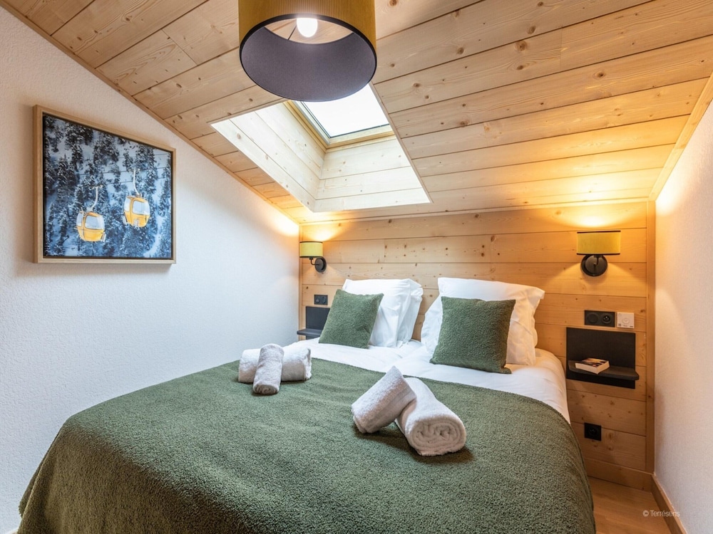 Apartment in Fornelet With Ski-in/ski-out Access