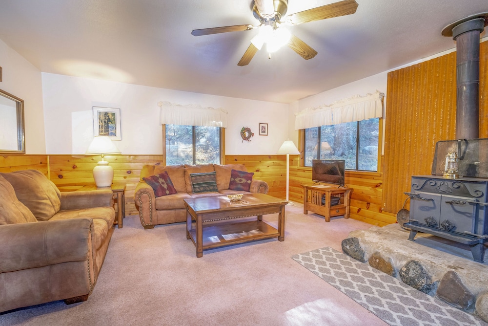 Bear Paw Lodge
