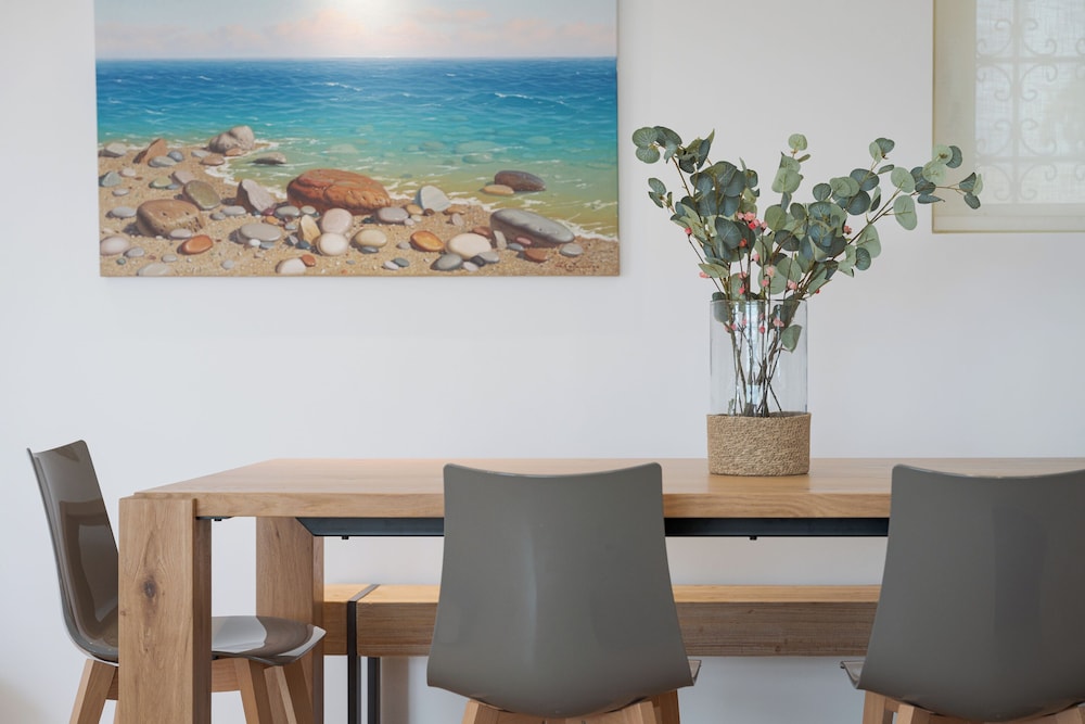 Vouliagmeni Serenity Residence