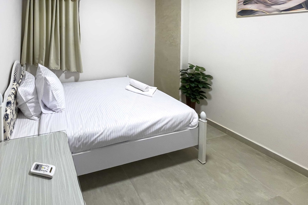 Xuru Stays I Elegant & Modern 3 BDR Apt. @ Heliopolis