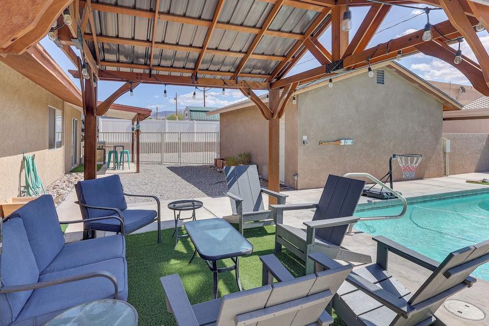 Swim, Grill & Chill: Lake Havasu City Getaway